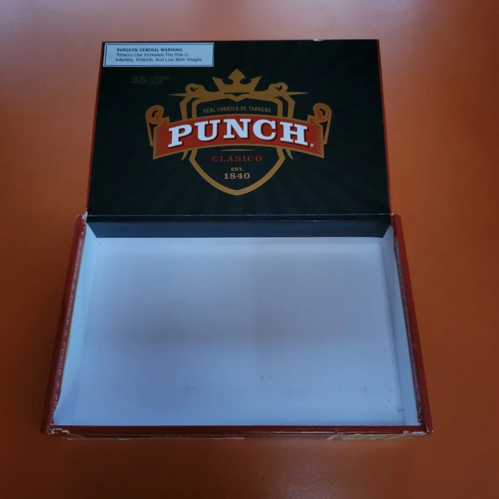 Empty Cigar Box - Picture 6 of 12